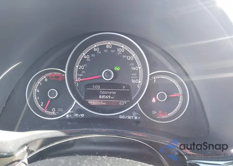 2018 Volkswagen Beetle 2.0T Coast/2.0T S из США, поврежденный, VIN 3VWFD7AT6JM716994